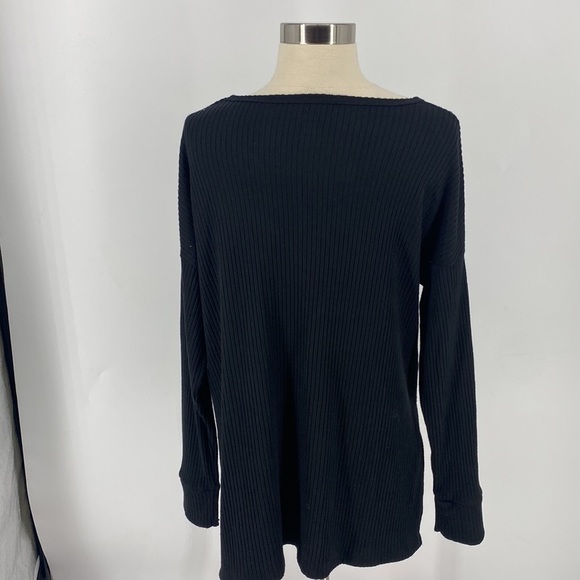 American Eagle Ribbed V-Neck Sweatshirt - Picture 2 of 11